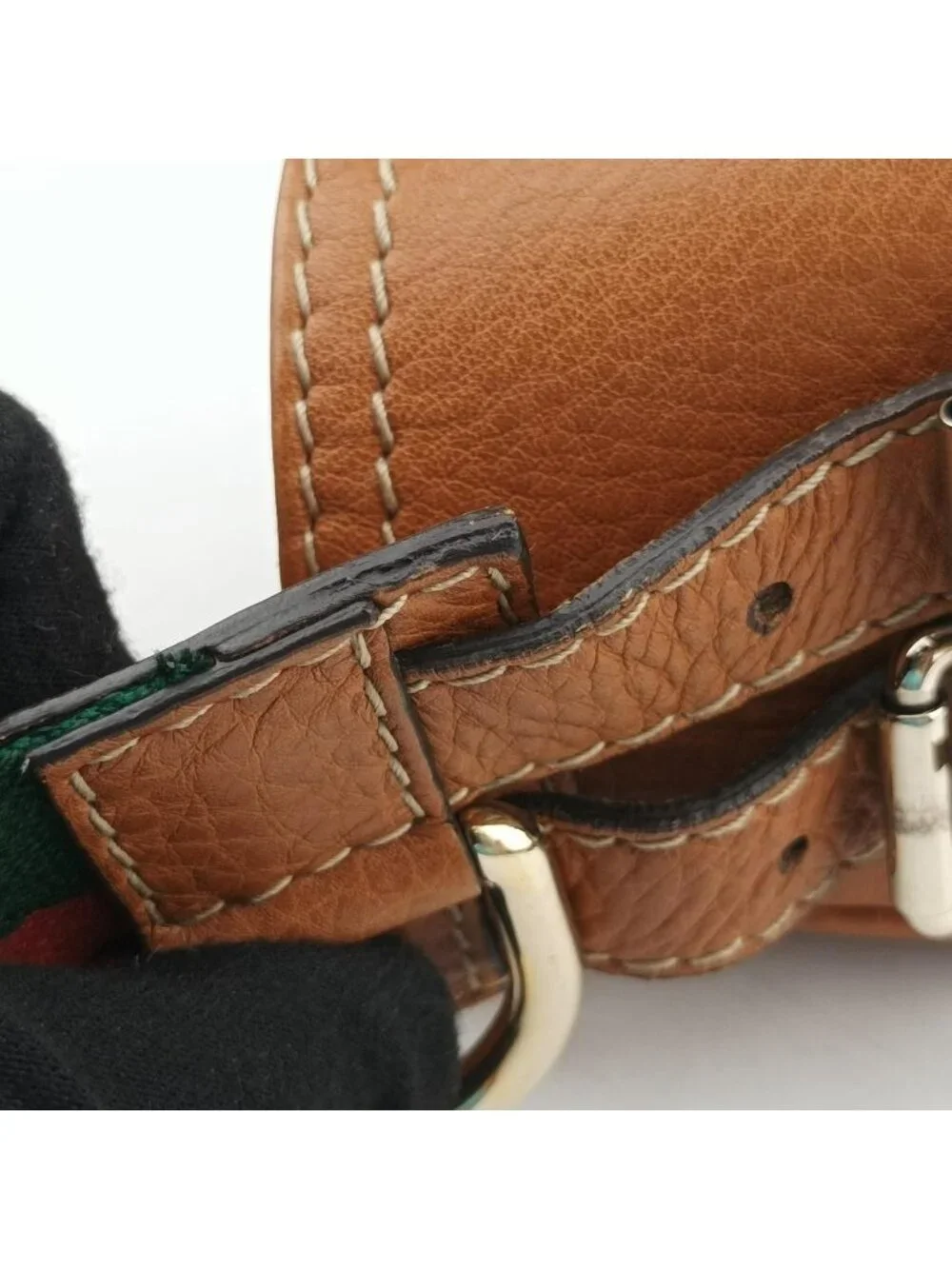 Gucci brand color